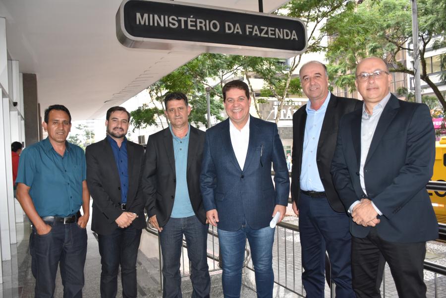 Vereadores respaldam conquista de posto de autoatendimento da RF
